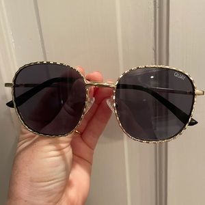 Great condition Quay Sunglasses